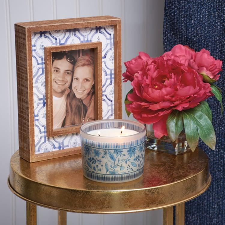 Primitives By Kathy Blue Florals Candle