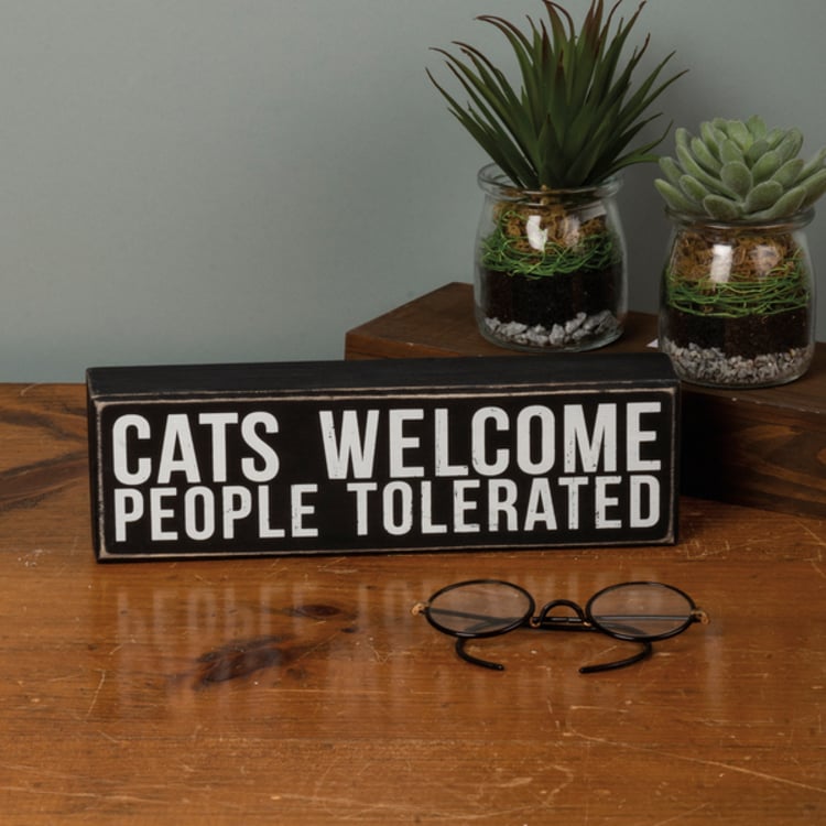 Primitives By Kathy Cats Welcome Box Sign