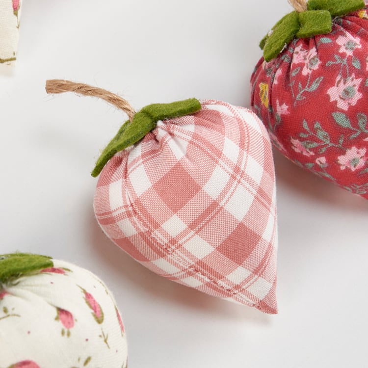 Primitives By Kathy Fabric Strawberries In Basket