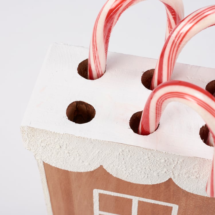 Primitives By Kathy Gingerbread Train Sitter