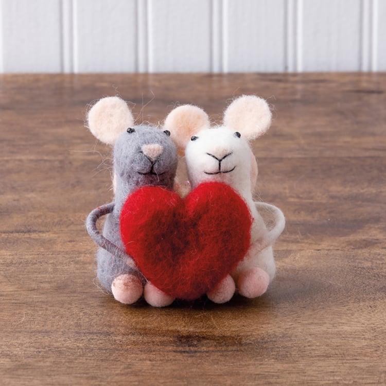 Primitives By Kathy Mouse Couple Critter