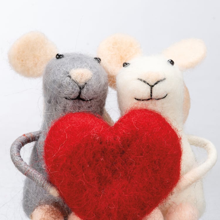 Primitives By Kathy Mouse Couple Critter