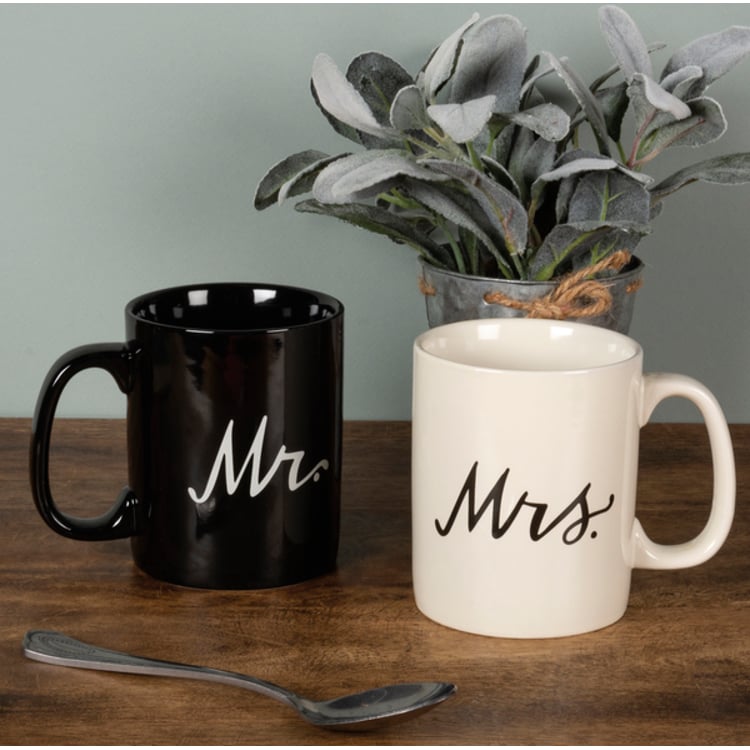 Primitives By Kathy Mr. & Mrs. Mug Set