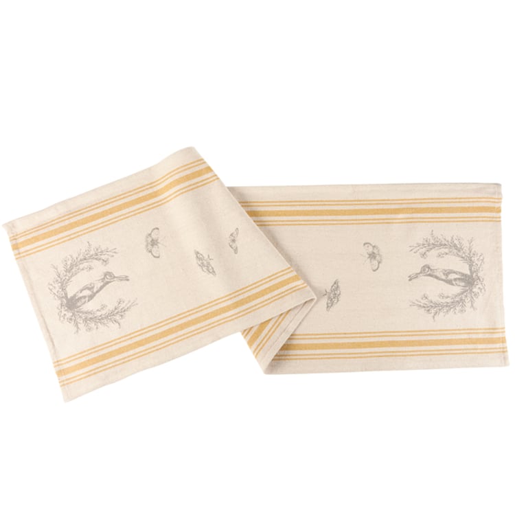 primitives by kathy Rabbit Crest Table Runner