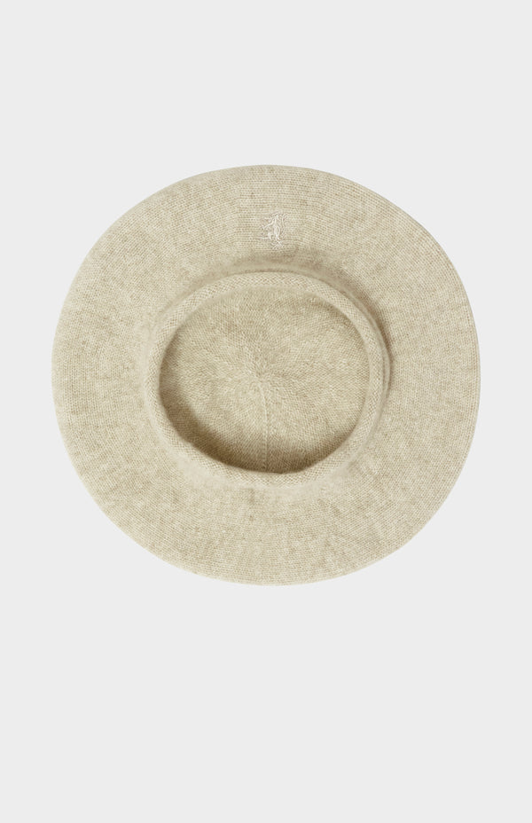 Pringle Of Scotland Cashmere Beret In Oatmeal With Lion Embroidery
