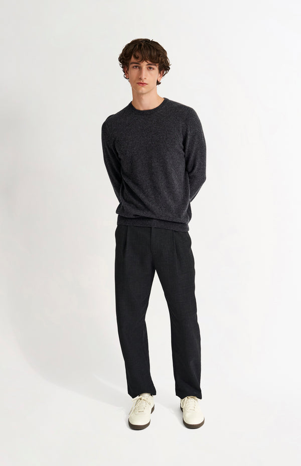 Pringle Of Scotland Men's Classic Round Neck Cashmere Jumper In Charcoal