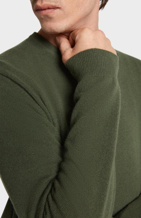 Pringle Of Scotland Men's Classic Round Neck Cashmere Jumper In Evergreen