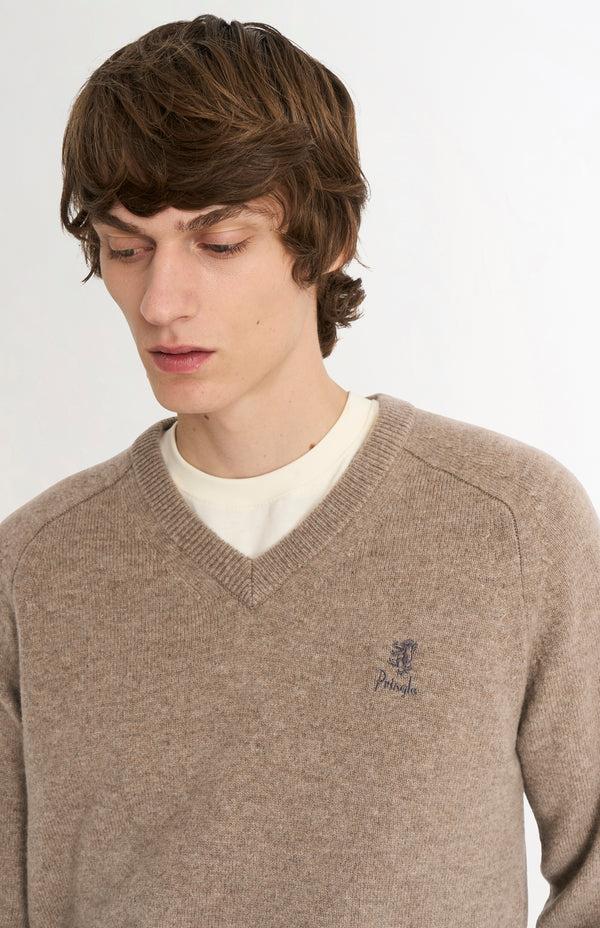 Pringle Of Scotland Men's Classic V-neck Supersoft Lambswool Jumper In Mushroom
