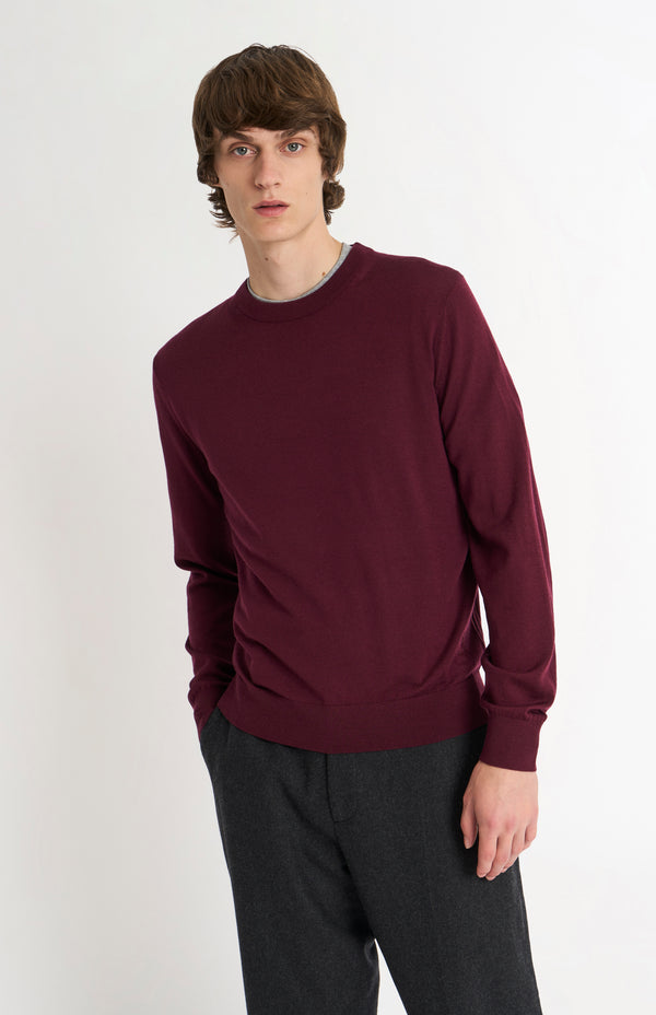 pringle of scotland Men's Crew Neck Extra Fine Merino Wool Jumper In Burgundy