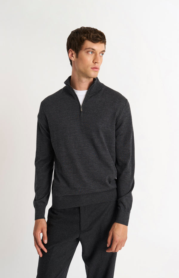 pringle of scotland Men's Qtr Zip Extra Fine Merino Wool Jumper In Charcoal