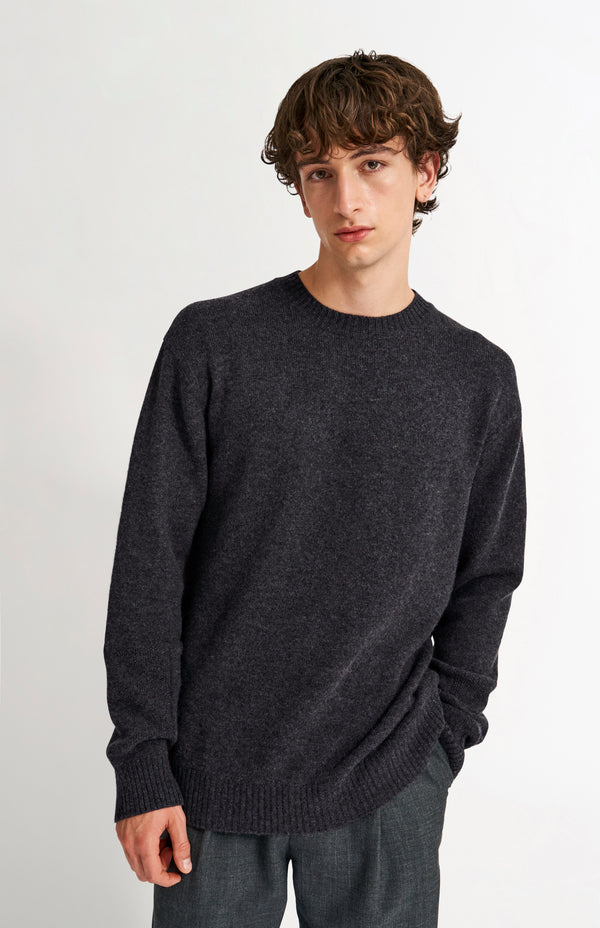 pringle of scotland Men's Round Neck Cashmere Jumper In Charcoal