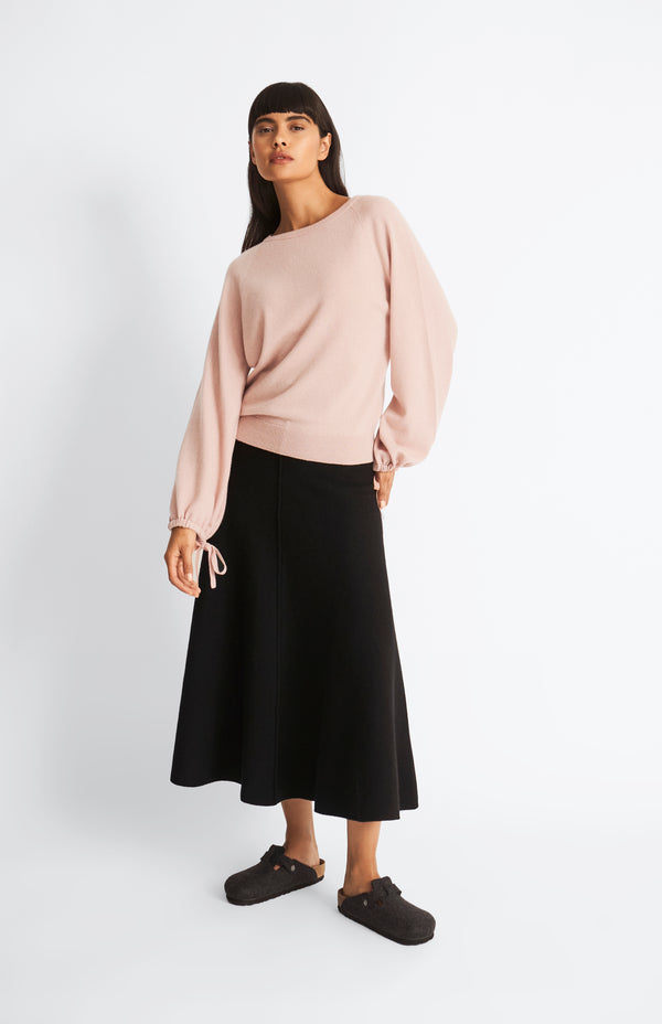 pringle of scotland Women's Lightweight Round Neck Cashmere Jumper In Dusty Pink