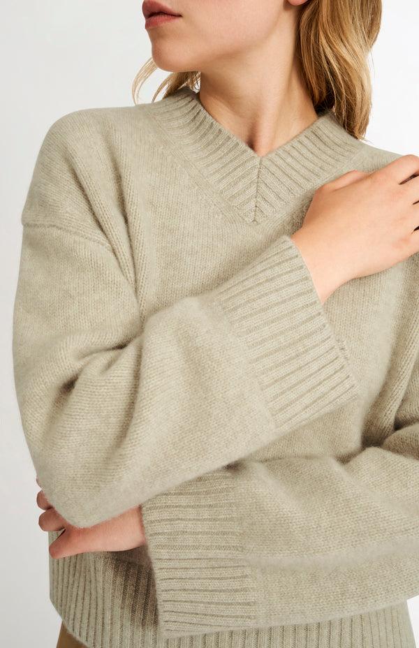 Pringle Of Scotland Womens V Neck Chunky Cashmere Jumper In Oatmeal