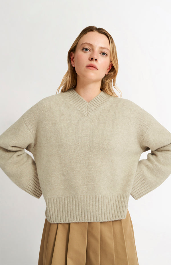 pringle of scotland Womens V Neck Chunky Cashmere Jumper In Oatmeal