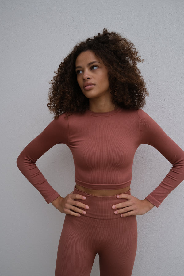 Prism EVOKE Ribbed Long-Sleeve Crop Top | Rusty Pink