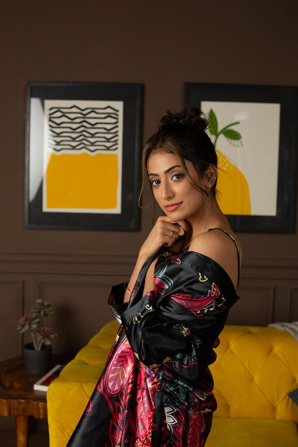 Private Lives Black Festive Print Short Satin Nightgown Set