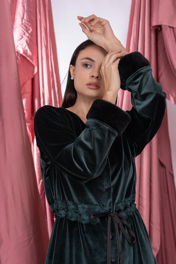 private lives Bottle green velvet lounger with fur