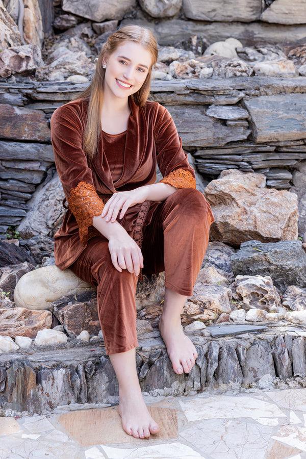 private lives Strap top pj & robe in velvet