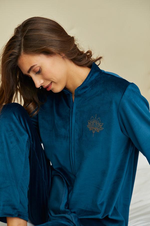 private lives Supersoft Velvet Night suit