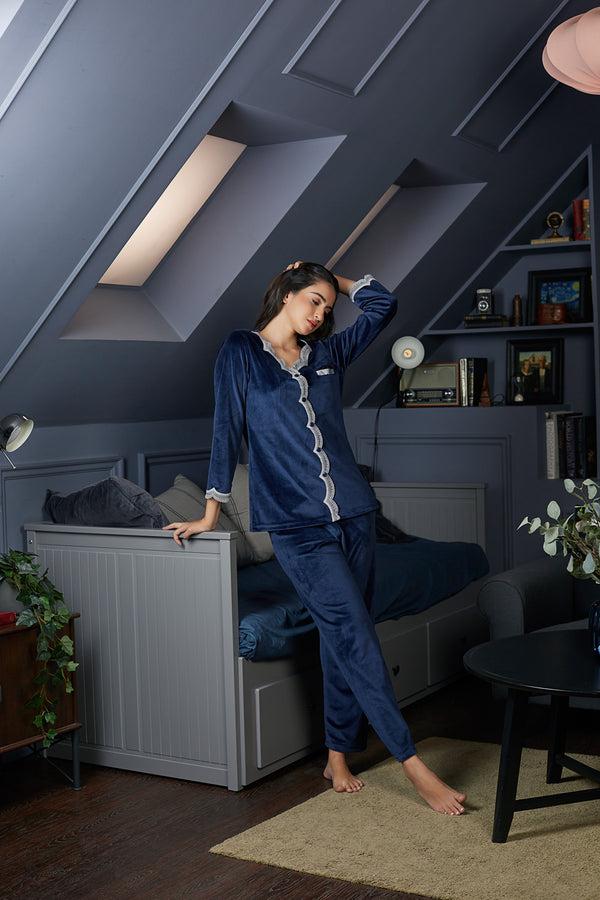 Private Lives Velvet Night Suit With Lace Detail