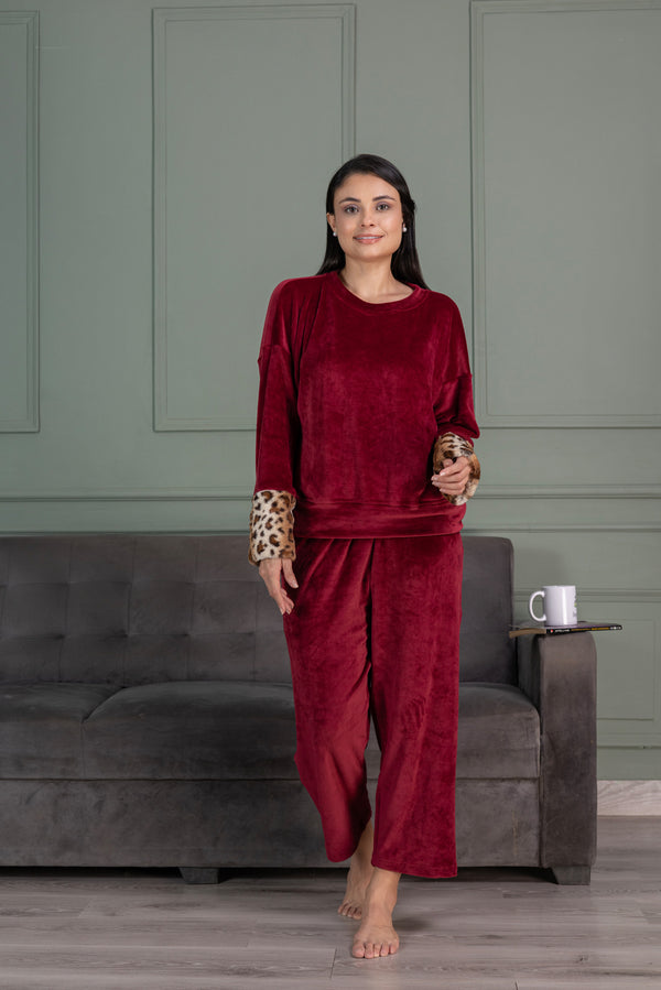 Private Lives Winter Velvet Pj Set With Fur Cuffs
