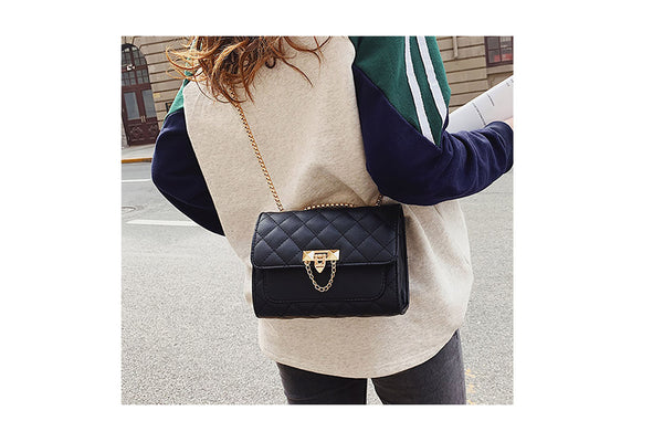 Privileged By J.c. Dossier Aller Black Quilted Handbag