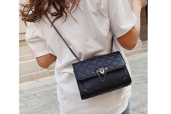 Privileged By J.c. Dossier Aller Black Quilted Handbag