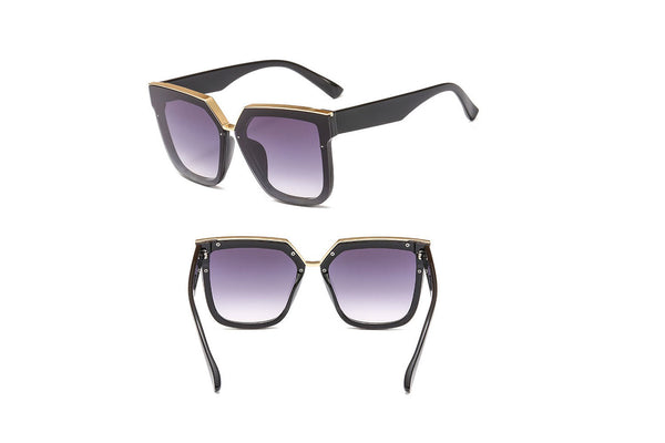 Privileged By J.c. Dossier Beat Sunnies Gradient Purple Sunglasses
