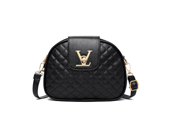 privileged by j.c. dossier Bold Black Quilted Valor Purse