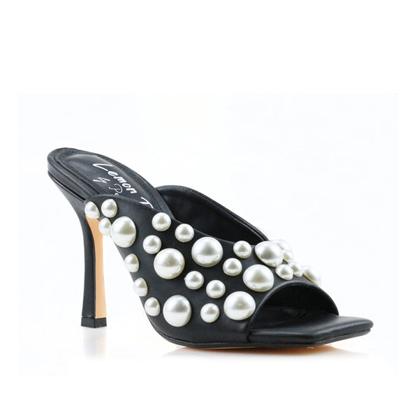 Privileged By J.c. Dossier Cormac Fuchsia Pearl Heel