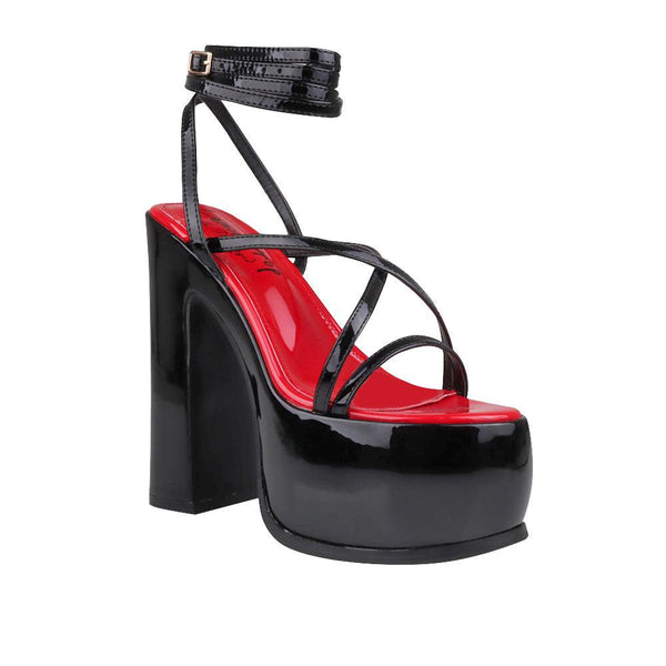 Privileged By J.c. Dossier Drift Black Platform Heels