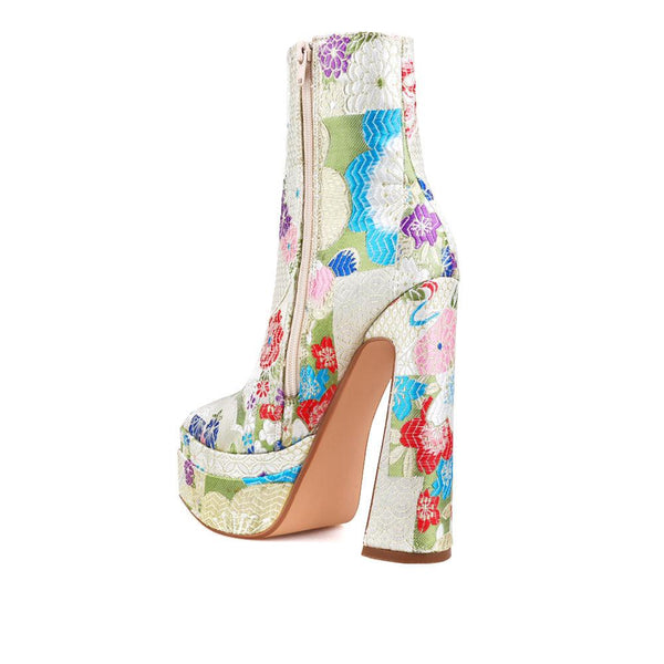 Privileged By J.c. Dossier Duke Floral Platform Bootie