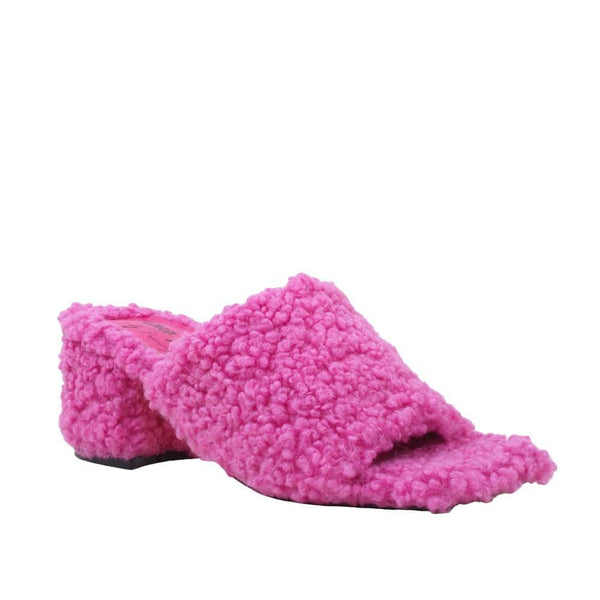 Privileged By J.c. Dossier Fucci Pink Shearling Slip-On Flats