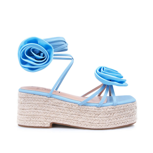 privileged by j.c. dossier Gean White Platform Sandals