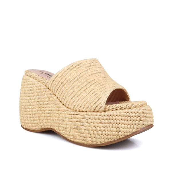 Privileged By J.c. Dossier Gregor Beige Platform Heels