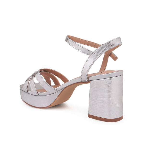 Privileged By J.c. Dossier Irsia Silver Platform Heels