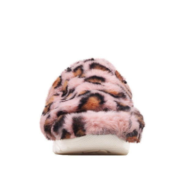Privileged By J.c. Dossier Klora Pink Leopard Faux Fur Platform