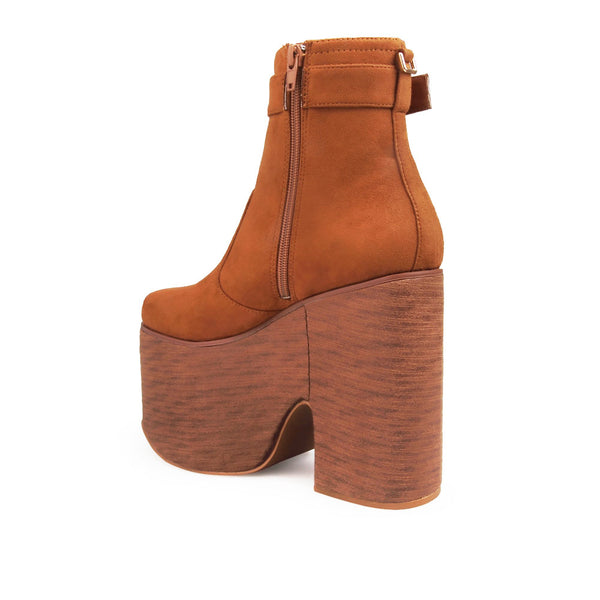 Privileged By J.c. Dossier Nekoma Brown Platform Bootie | Bold & Festival-Ready