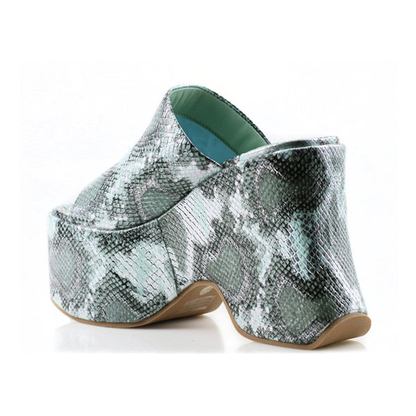Privileged By J.c. Dossier Pandorus Blue Snakeskin Platform