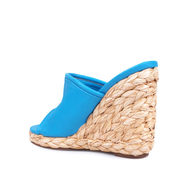 Privileged By J.c. Dossier Petals White Wedge Platform Sandals