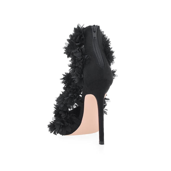 Privileged By J.c. Dossier Earvin Black Floral Heel