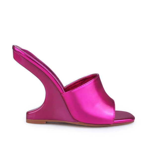 privileged by j.c. dossier Kabili Gold Slip-On Heel