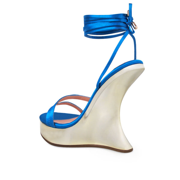 Privileged By J.c. Dossier Steffie Green Platform Wedges