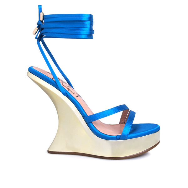 privileged by j.c. dossier Steffie Green Platform Wedges