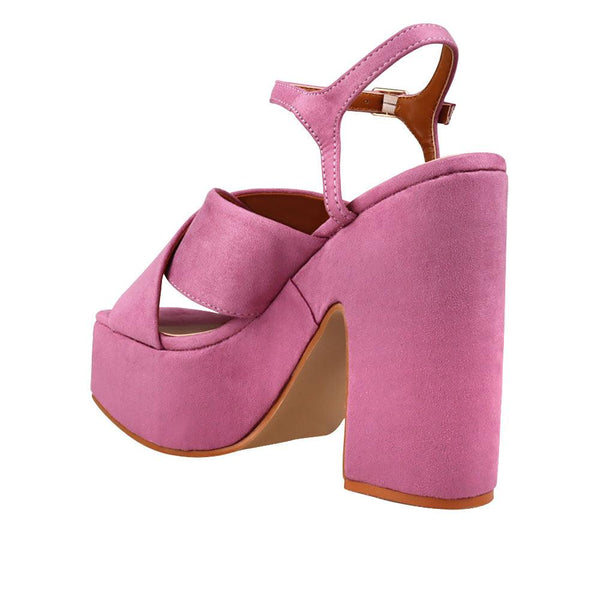 Privileged By J.c. Dossier Sunniva Pink Platform Heels