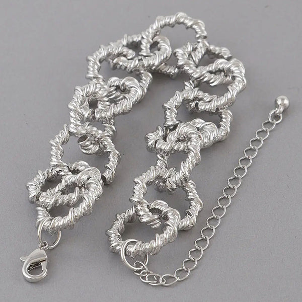 Privileged By J.c. Dossier Tessa Silver Chunky Necklace