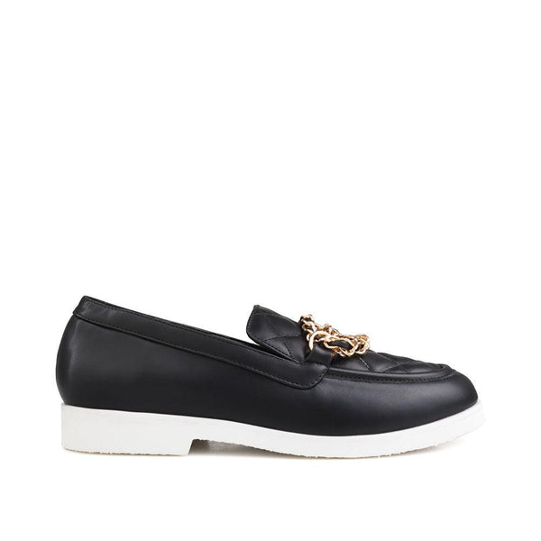 privileged by j.c. dossier Trinity Black Platform Flats