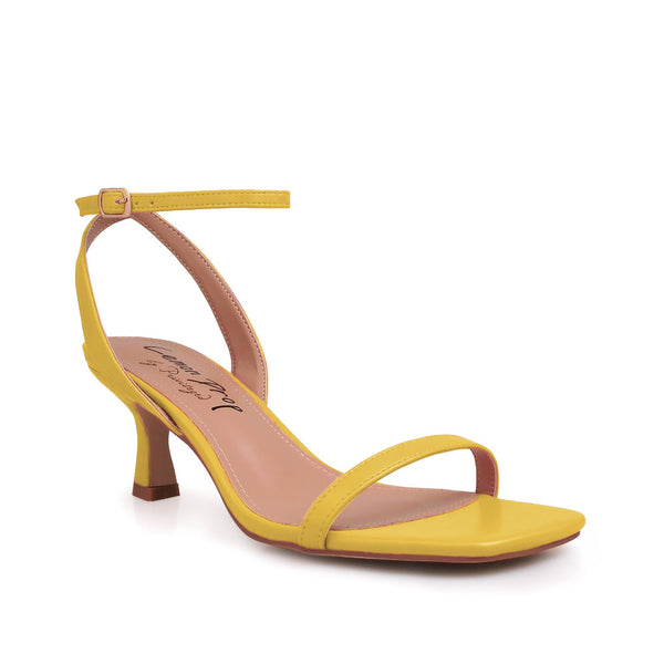 Privileged By J.c. Dossier Tuscan Yellow Heel - Bold & Stylish