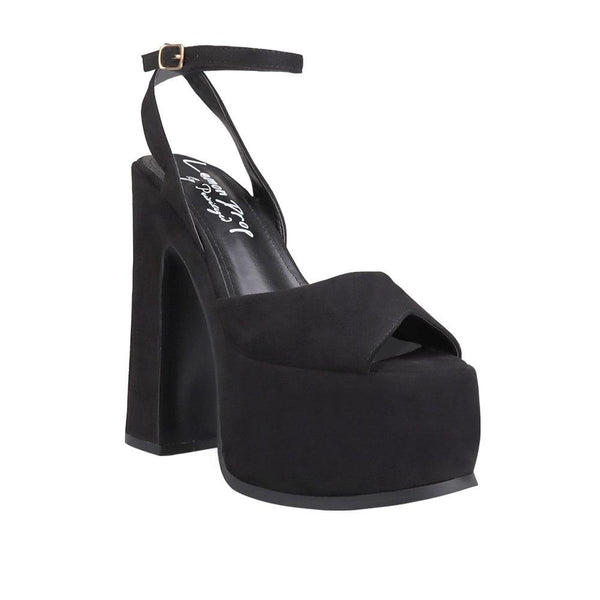 Privileged By J.c. Dossier Vadin Black Platform Heels | Bold & Fearless