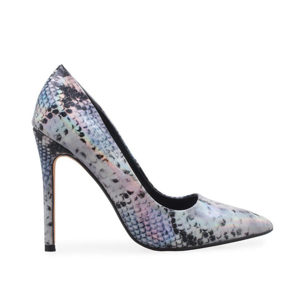 privileged by j.c. dossier Vivia Iridescent Pointed-Toe Pumps